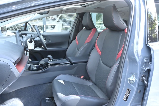 トヨタ:プリウス