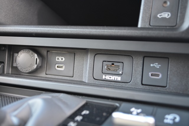 トヨタ:ランドクルーザー200/300