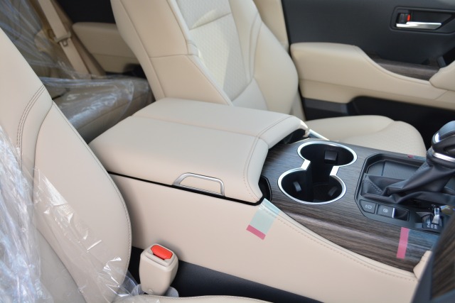 トヨタ:ランドクルーザー200/300