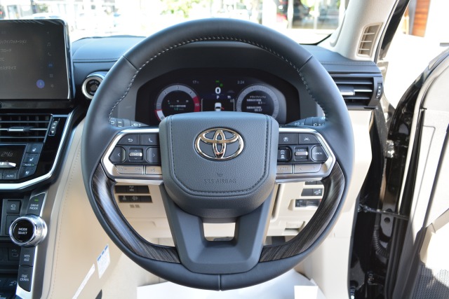 トヨタ:ランドクルーザー200/300