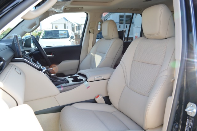 トヨタ:ランドクルーザー200/300