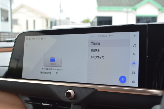トヨタ:クラウンスポーツ