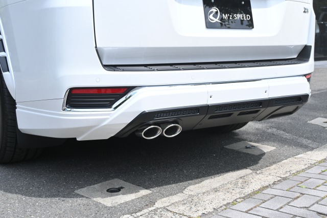 トヨタ:ランドクルーザー200/300