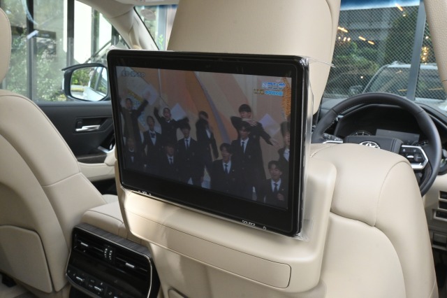 トヨタ:ランドクルーザー200/300