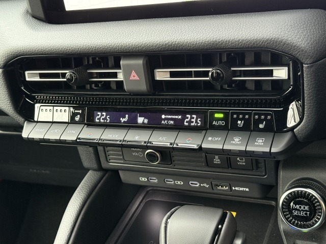 トヨタ:ランドクルーザー250