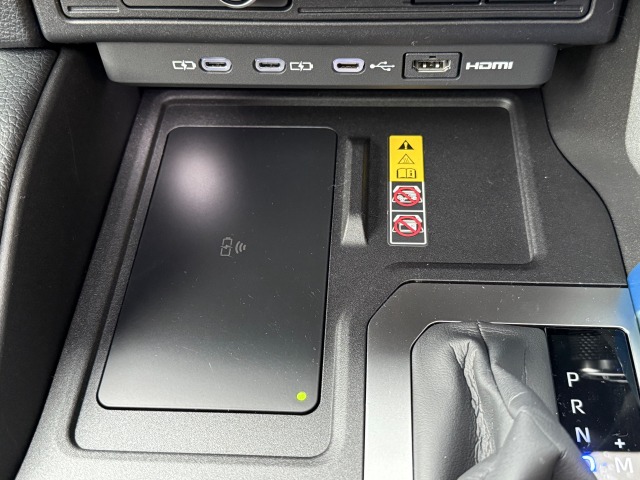 トヨタ:ランドクルーザー250