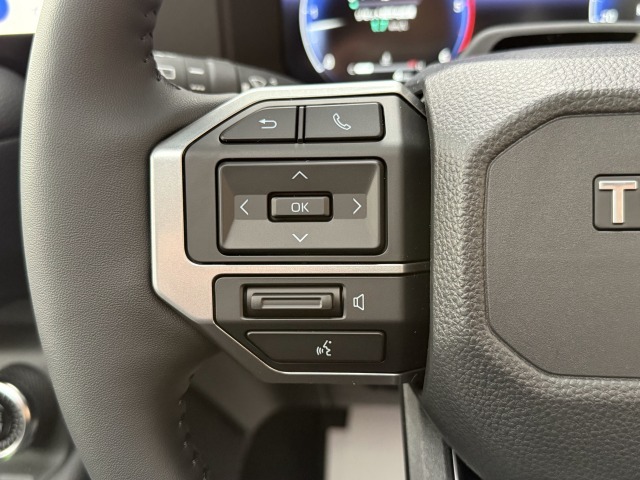 トヨタ:ランドクルーザー250