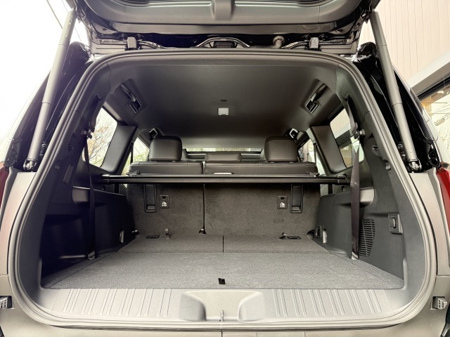 トヨタ:ランドクルーザー250