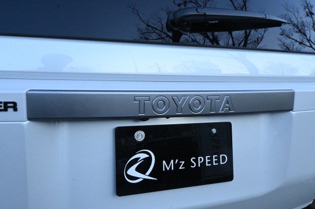 トヨタ:ランドクルーザー250