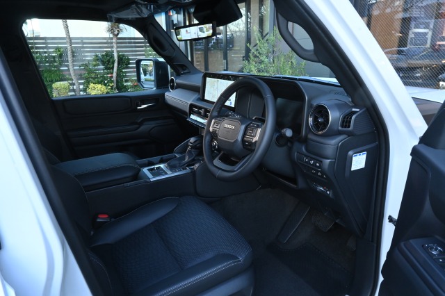 トヨタ:ランドクルーザー250