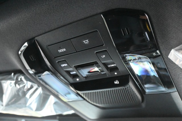 トヨタ:ランドクルーザー250