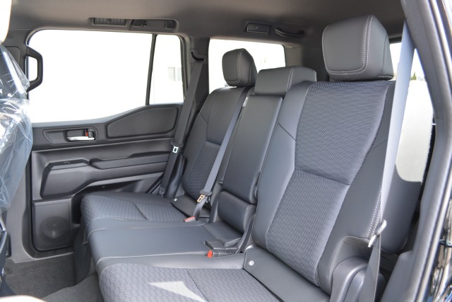 トヨタ:ランドクルーザー250