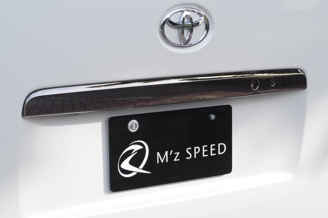 トヨタ:ハイエースバン(標準ボディ)