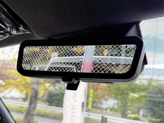 トヨタ:ハイエースバン(標準ボディ)