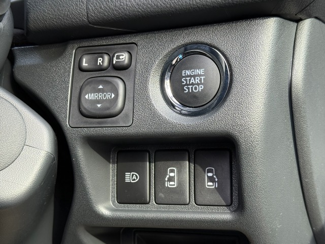 トヨタ:ハイエースバン(標準ボディ)