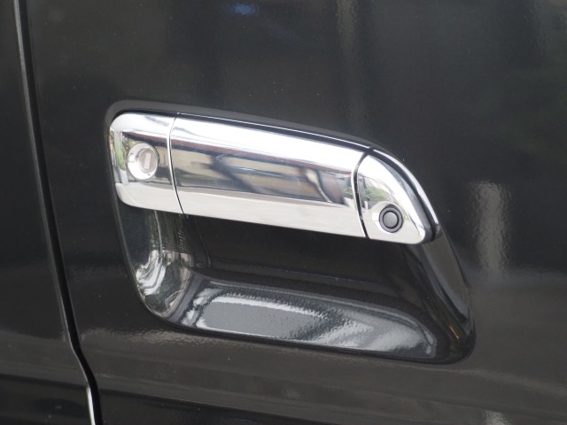 トヨタ:ハイエースバン(標準ボディ)