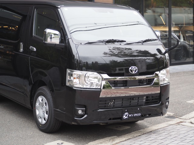 トヨタ:ハイエースバン(標準ボディ)