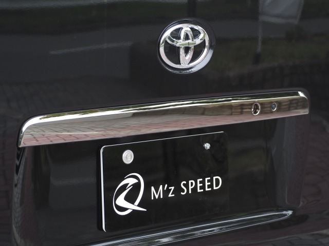 トヨタ:ハイエースバン(標準ボディ)