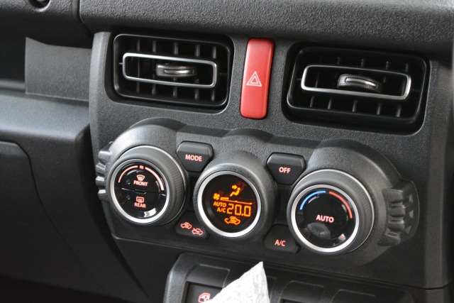 スズキ:ジムニーノマド