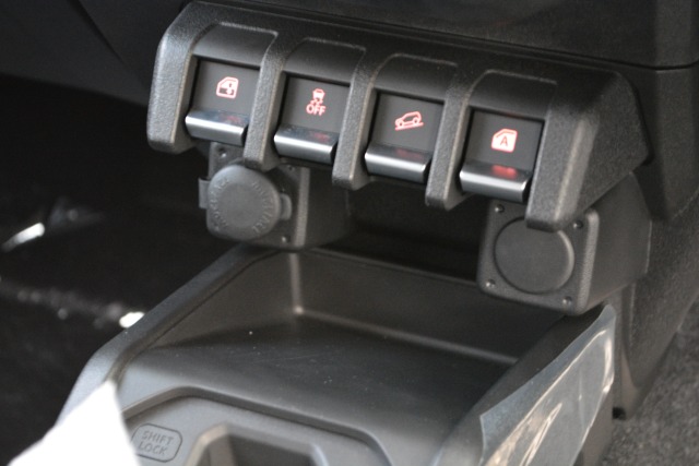 スズキ:ジムニーノマド