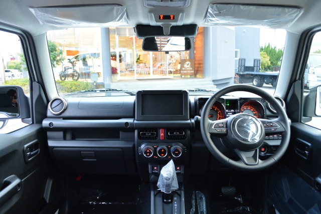 スズキ:ジムニーノマド