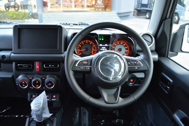 スズキ:ジムニーノマド