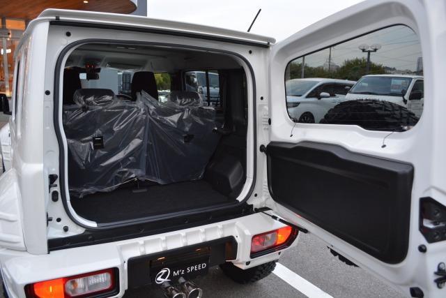 スズキ:ジムニーノマド