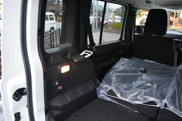 スズキ:ジムニーノマド