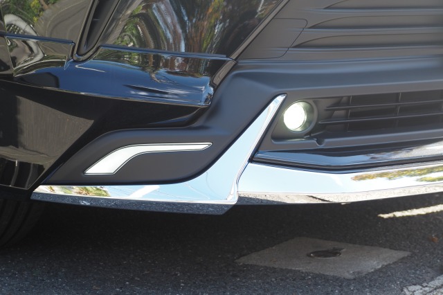 トヨタ:ハリアー