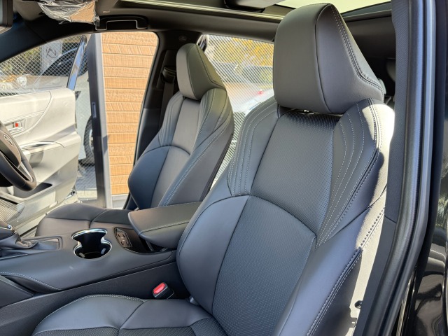 トヨタ:ハリアー