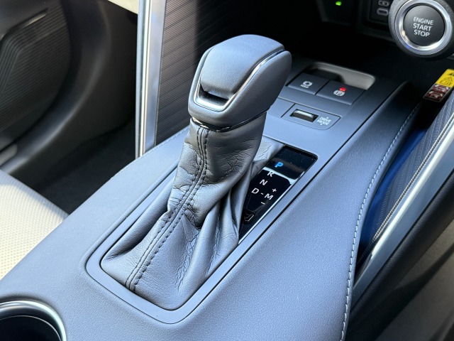 トヨタ:ハリアー