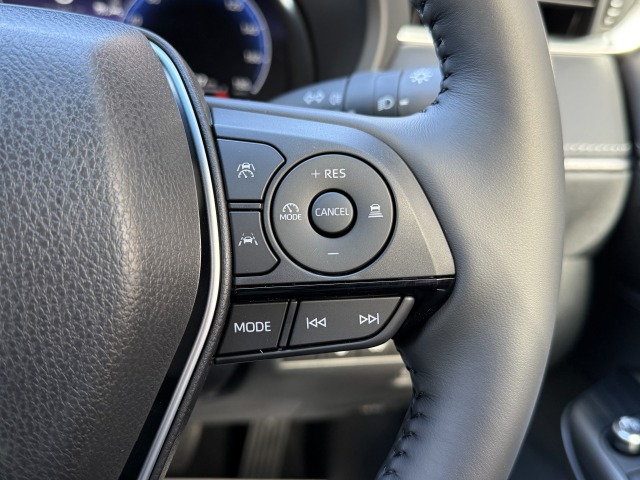 トヨタ:ハリアー