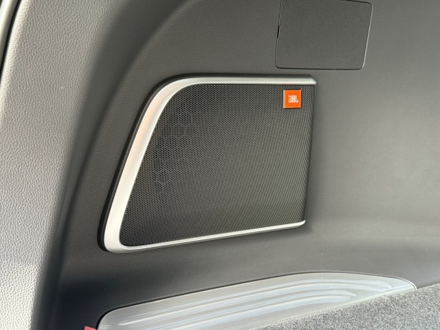 トヨタ:ハリアー