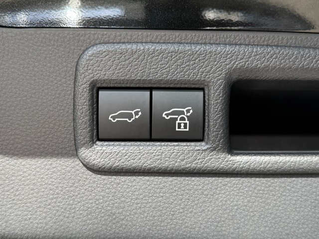 トヨタ:ハリアー