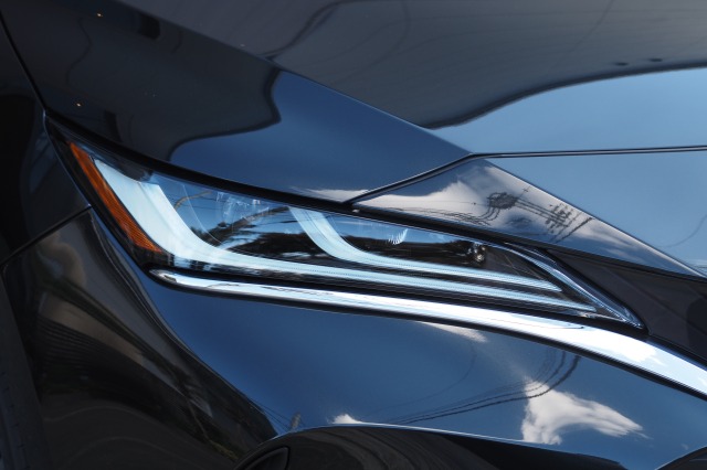 トヨタ:ハリアー