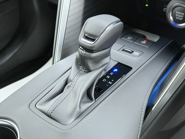 トヨタ:ハリアー