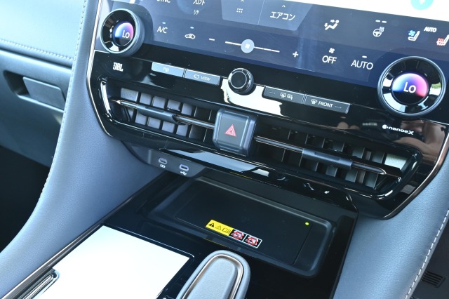 トヨタ:アルファード