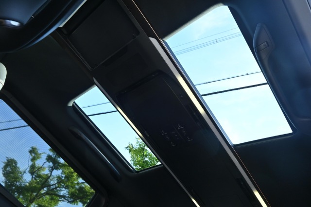 トヨタ:アルファード