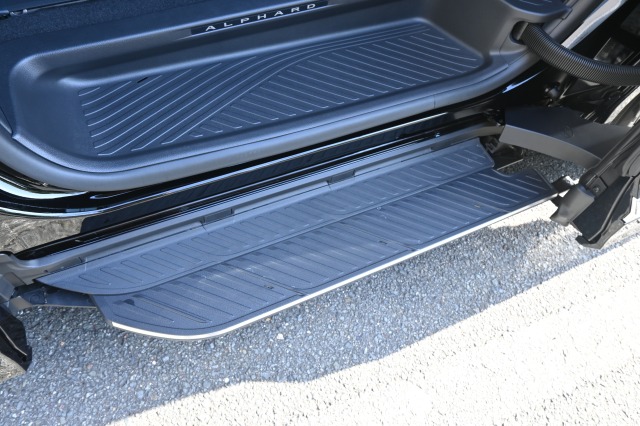 トヨタ:アルファード