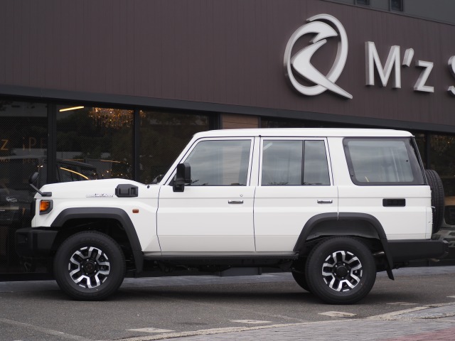 トヨタ:ランドクルーザー70