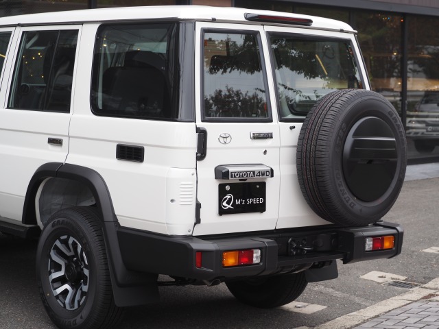 トヨタ:ランドクルーザー70