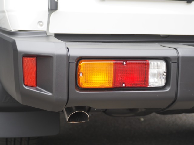 トヨタ:ランドクルーザー70