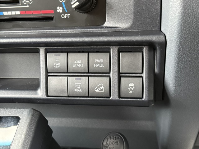 トヨタ:ランドクルーザー70