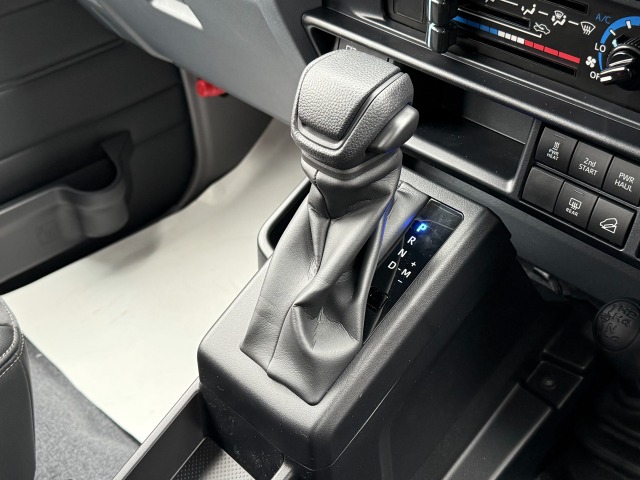 トヨタ:ランドクルーザー70