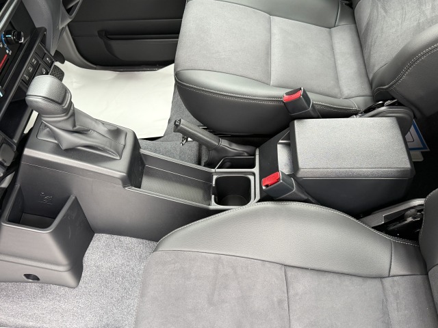 トヨタ:ランドクルーザー70