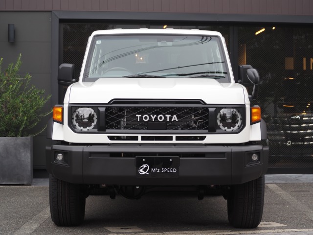 トヨタ:ランドクルーザー70