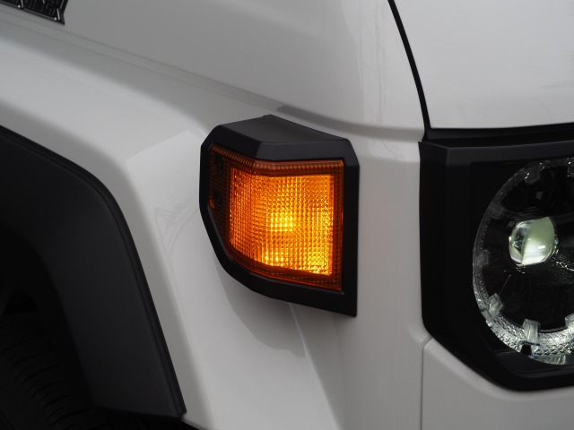 トヨタ:ランドクルーザー70