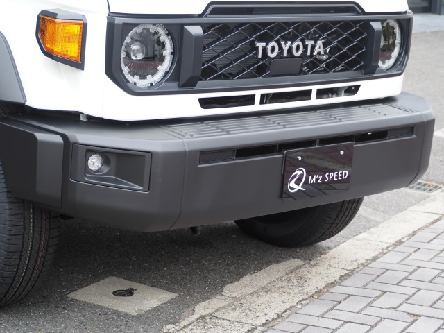 トヨタ:ランドクルーザー70