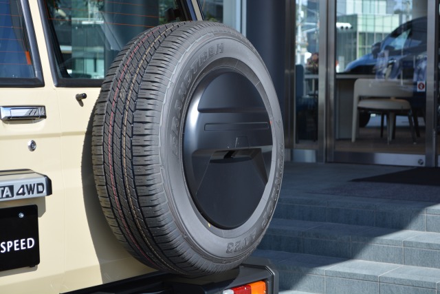 トヨタ:ランドクルーザー70