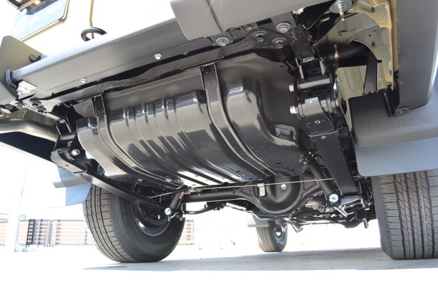 トヨタ:ランドクルーザー70